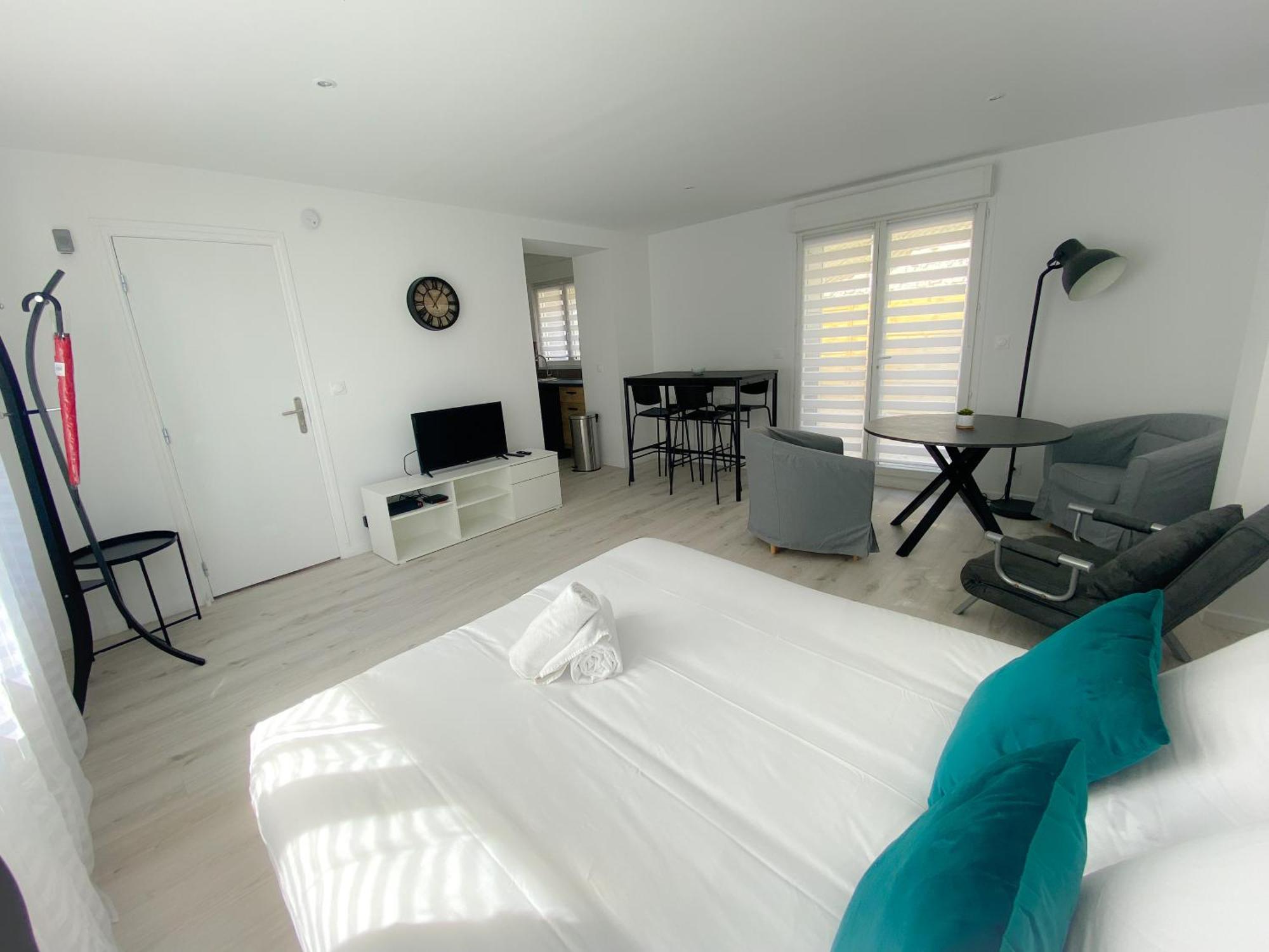 Le Vendee Apartment กาเลส์ ภายนอก รูปภาพ